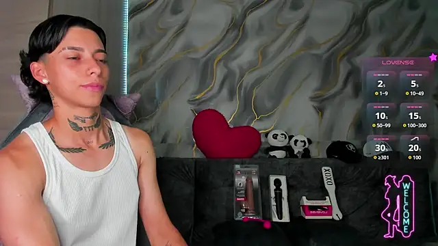 Snapshot of AmberAdams_ chatting on 06-01-26, 07:48 AmberAdams online show from 06-01-26, 07:48