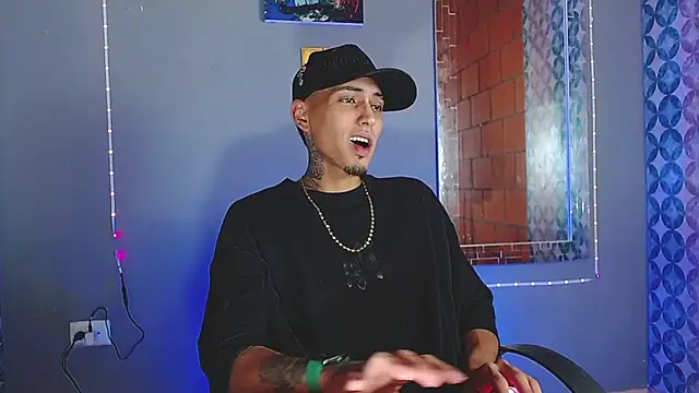 Liam lee online show from 06-07-26, 08:34