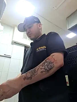 Victorjose3030 online show from 10-04-25, 07:45