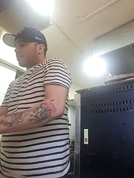 Victorjose3030 online show from 10-12-25, 07:24