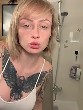 haileyhope  online show from 03-08-26, 08:12