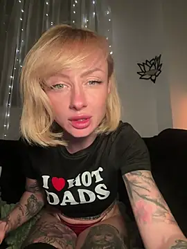 haileyhope  online show from 04-10-26, 08:35