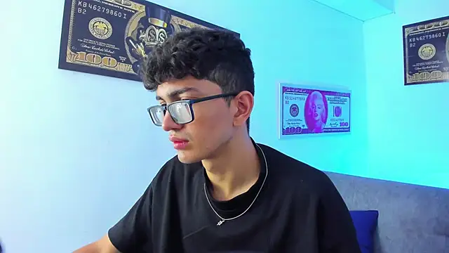 Snapshot of TylerWhite_ chatting on 01-29-25, 03:01 TylerWhite online show from 01-29-25, 03:01