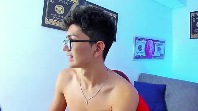 Snapshot of TylerWhite_ chatting on 01-31-25, 05:51 TylerWhite online show from 01-31-25, 05:51