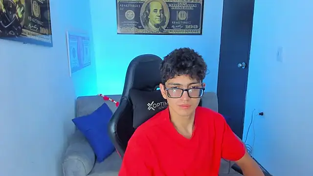 Snapshot of TylerWhite_ chatting on 02-15-25, 06:23 TylerWhite online show from 02-15-25, 06:23