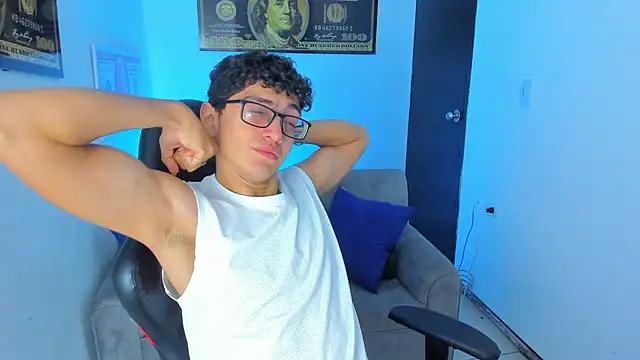 Snapshot of TylerWhite_ chatting on 02-16-25, 02:53 TylerWhite online show from 02-16-25, 02:53