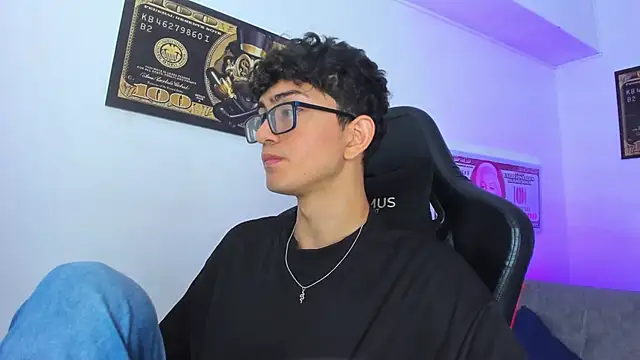 Snapshot of TylerWhite_ chatting on 03-12-25, 02:52 TylerWhite online show from 03-12-25, 02:52