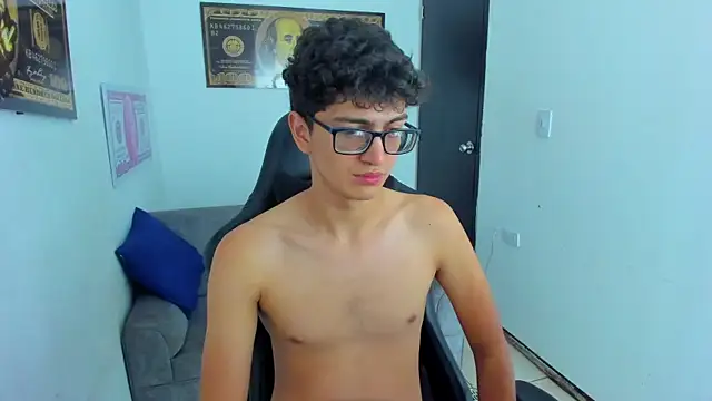 Snapshot of TylerWhite_ chatting on 03-16-25, 05:58 TylerWhite online show from 03-16-25, 05:58