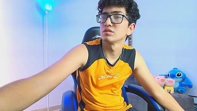 Snapshot of TylerWhite_ chatting on 09-16-25, 01:56 TylerWhite online show from 09-16-25, 01:56