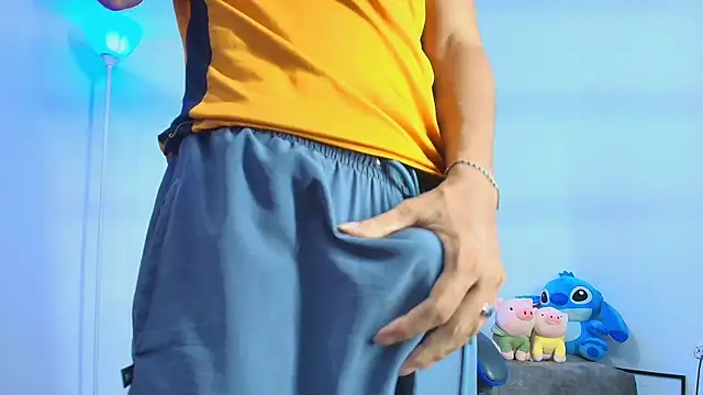 Snapshot of TylerWhite_ chatting on 09-17-25, 03:52 TylerWhite online show from 09-17-25, 03:52