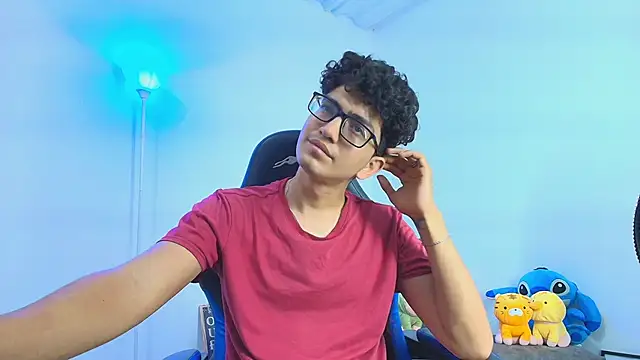 Snapshot of TylerWhite_ chatting on 10-24-25, 04:31 TylerWhite online show from 10-24-25, 04:31