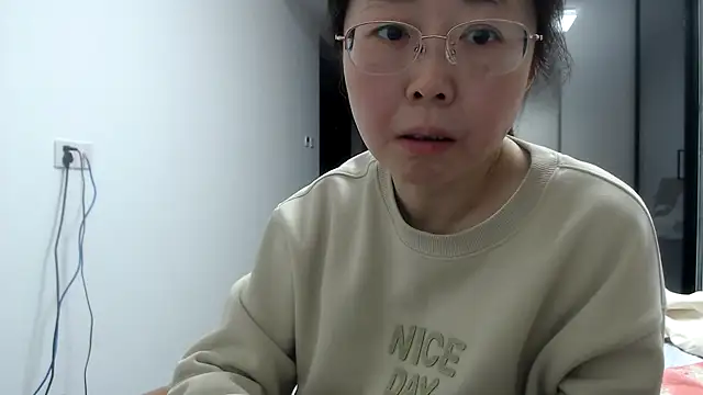 Snapshot of sonyx chatting on 02-21-25, 03:32 sonyx online show from 02-21-25, 03:32