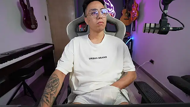 Snapshot of granxarma960 chatting on 02-17-25, 06:53 granxarma960 online show from 02-17-25, 06:53