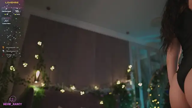 Meow Nancy online show from 12-26-24, 11:10