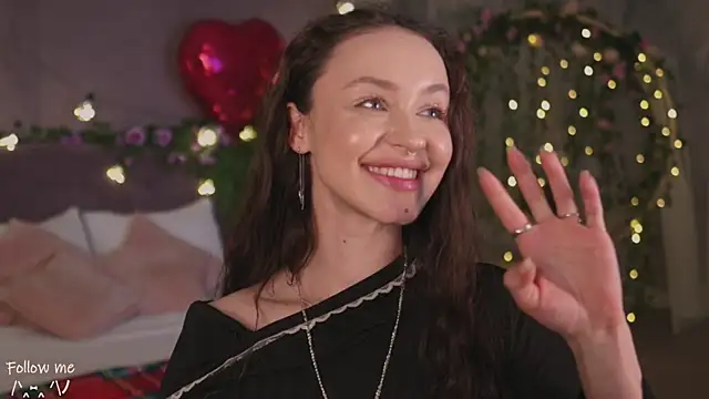 Meow Nancy online show from 02-14-25, 05:41