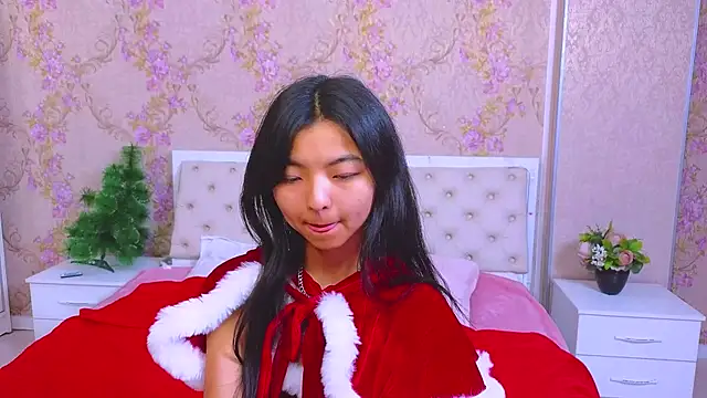 Shy Kira online show from 12-19-24, 03:41