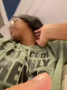 Snapshot of KLoveeee chatting on 12-13-25, 11:21 KLoveeee online show from 12-13-25, 11:21