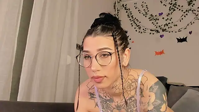 Lilith Lux online show from 12-05-24, 08:11