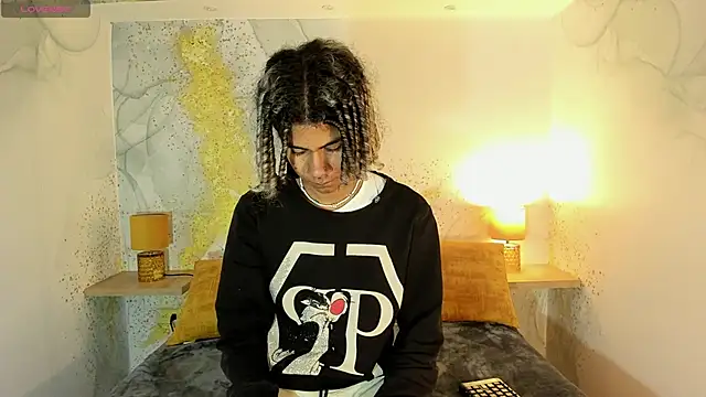 Maxim-Walker online show from 01-25-25, 03:09