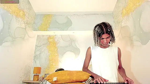 Maxim-Walker online show from 01-25-25, 06:12