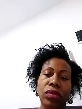 Snapshot of littlebrunett chatting on 12-06-24, 12:16 littlebrunett online show from 12-06-24, 12:16