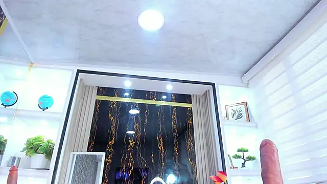 AmberNix online show from 02-10-25, 10:09