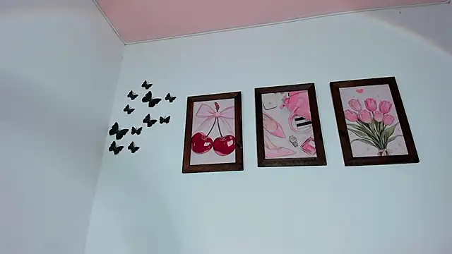 Snapshot of Emiily_Parkerr chatting on 05-14-26, 10:27 Emiily Parkerr online show from 05-14-26, 10:27