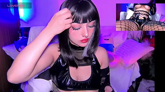 HollyDominic online show from 11-13-25, 10:25