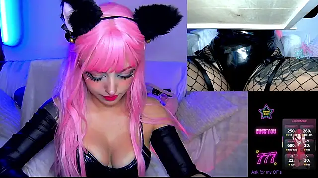 Snapshot of HollyDominic chatting on 02-15-26, 01:31 HollyDominic online show from 02-15-26, 01:31