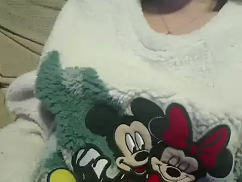 Snapshot of ForeversweetXX chatting on 12-19-24, 02:01 ForeversweetXX online show from 12-19-24, 02:01