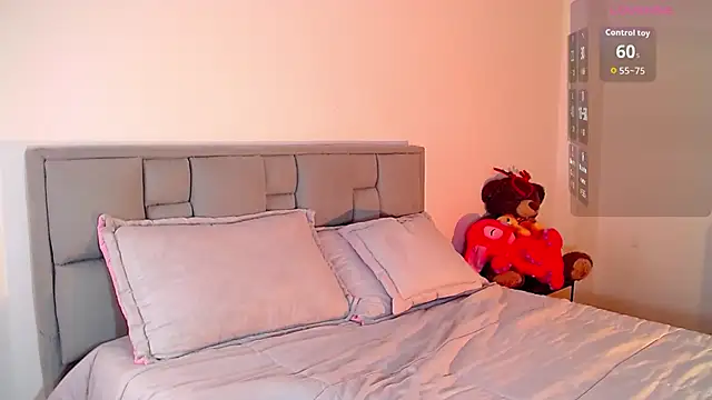 Snapshot of astrid-omega chatting on 11-29-25, 02:25 astrid-omega online show from 11-29-25, 02:25