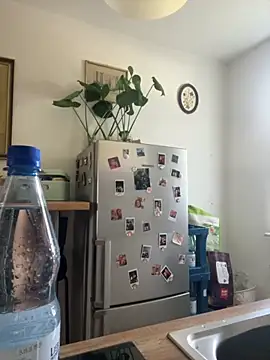 Snapshot of Off__Melonenmandy chatting on 09-17-25, 10:28 Off Melonenmandy online show from 09-17-25, 10:28