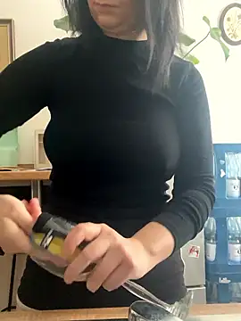 Off  Melonenmandy online show from 01-13-26, 11:48