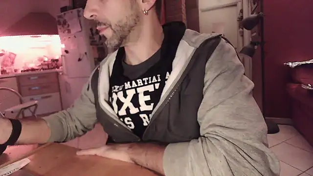 Snapshot of fenicexxx chatting on 12-02-24, 03:36 fenicexxx online show from 12-02-24, 03:36