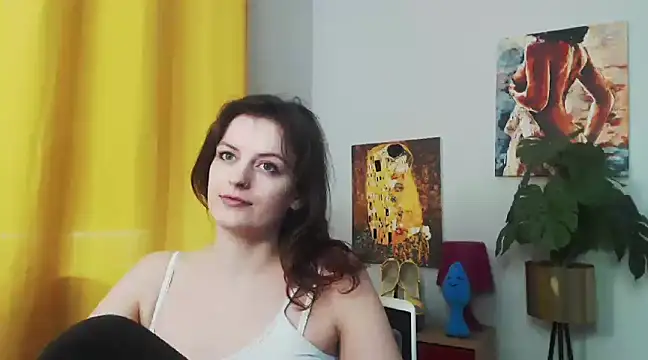 juicyNadine online show from 12-19-24, 09:29