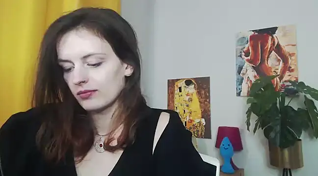 juicyNadine online show from 02-25-25, 09:31