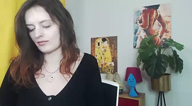 juicyNadine online show from 03-15-25, 10:35