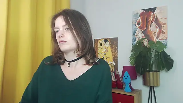 juicyNadine online show from 09-30-25, 05:01