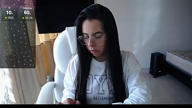 Snapshot of Mariam_Gomezxxx chatting on 03-09-25, 08:21 Mariam Gomezxxx online show from 03-09-25, 08:21