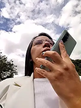 Snapshot of Mariam_Gomezxxx chatting on 09-14-25, 03:00 Mariam Gomezxxx online show from 09-14-25, 03:00