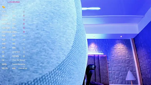 paulina sweett  online show from 10-23-25, 07:56