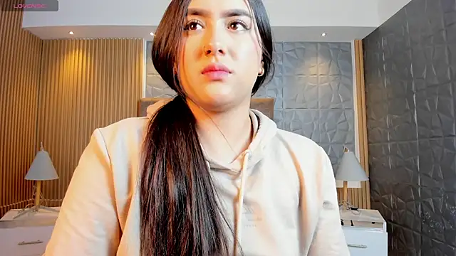 paulina sweett  online show from 03-13-26, 12:12