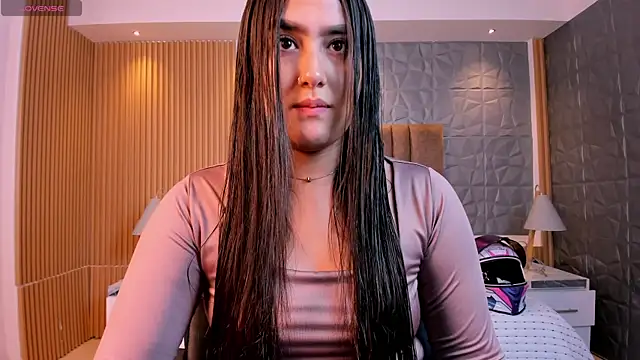 paulina sweett  online show from 07-08-26, 12:31