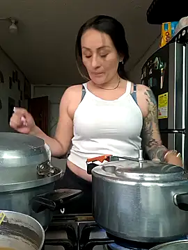 LuisaFernanda170823 online show from 03-19-26, 07:18