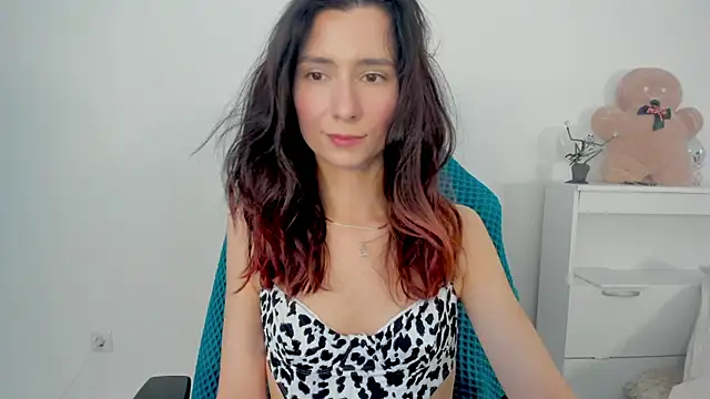 crystalnut online show from 11-23-25, 03:28