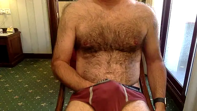 Snapshot of spanishairy chatting on 10-03-25, 11:18 spanishairy online show from 10-03-25, 11:18