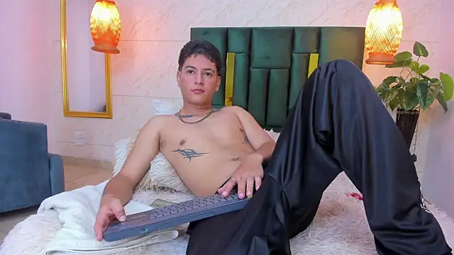 Levy Steve online show from 09-14-25, 03:49