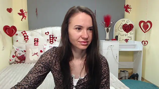 KaraCriegs online show from 02-03-26, 06:57