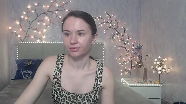 KaraCriegs online show from 04-23-26, 05:48