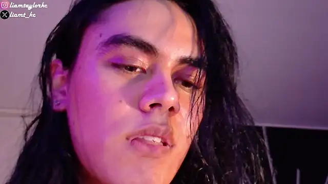 Liam Taylor online show from 03-23-25, 03:32